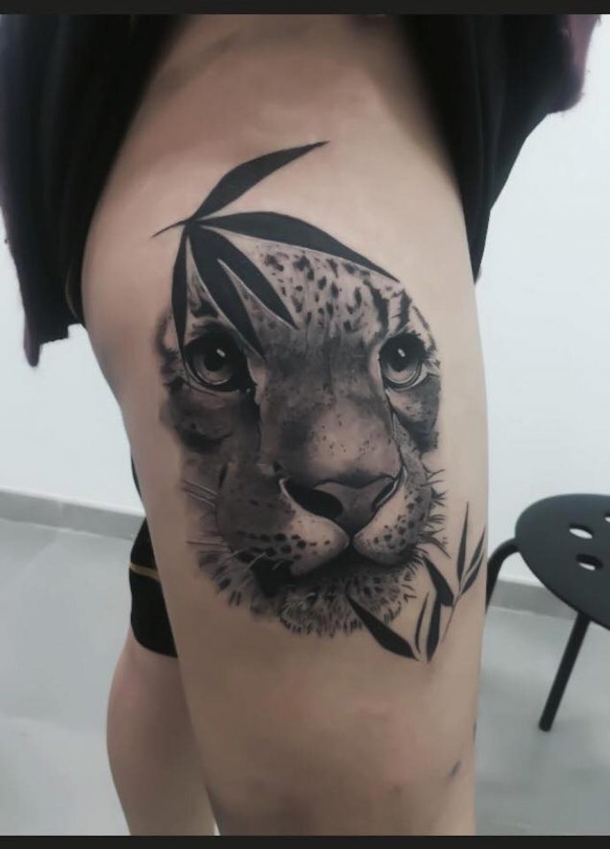 Realismo animal obra de Tropican Tattoo