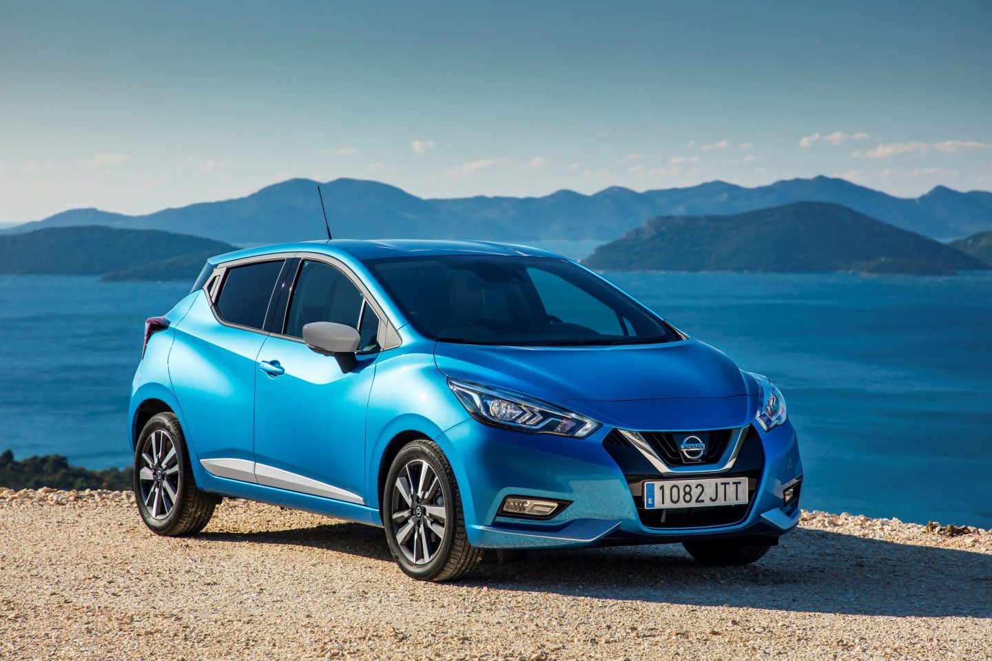 426169413_All_New_Nissan_Micra_Power_Blue-min