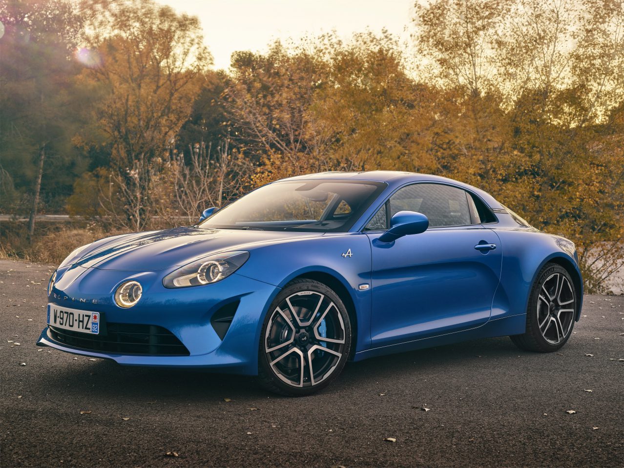 ALPINE A110 drive tests in Aix-en-Provence region