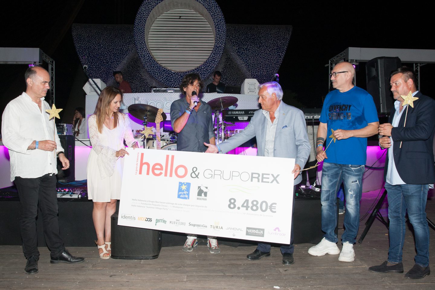 HELLO VALENCIA RECAUDA 8.480€ EN FAVOR DE FUNDACIÓN PEQUEÑO DESEO Y MODEPRAN EN LA SUMMER VILLAGE PARTY