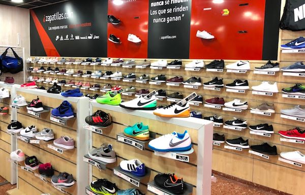 literalmente Es una suerte que Implacable LAS MEJORES TIENDAS DE ZAPATILLAS DEPORTIVAS EN VALENCIA