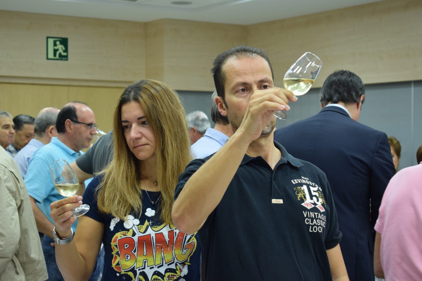 CATA DE BODEGAS MURVIEDRO EN EL CENTRO COMERCIAL ADEMUZ 