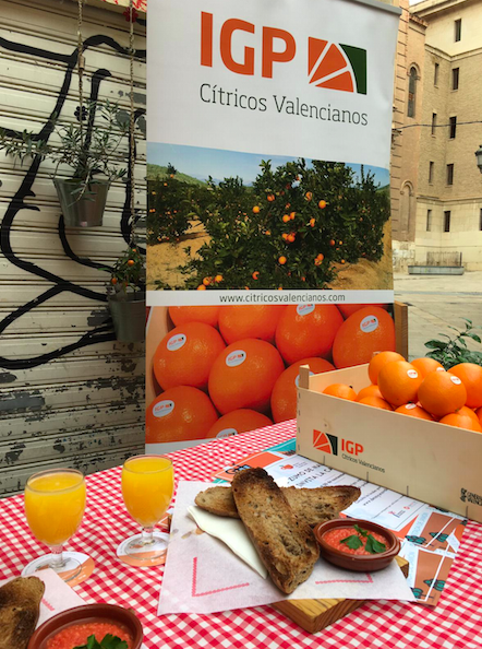 BARES Y CAFETERÍAS PROMOCIONAN EL DESAYUNO OBSEQUIANDO CON ZUMO DE NARANJA VALENCIANA A SUS CLIENTES  