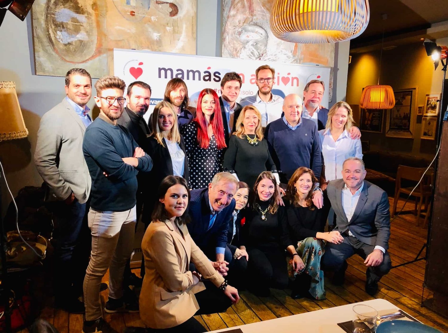 Mamás en Acción, protagonistas de la campaña “Diciembre Solidario” organizada por el programa de LEVANTE TV, Revista de Sociedad.