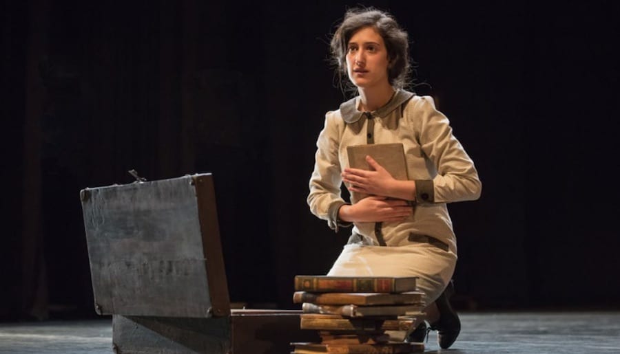 Historia de una maestra, en el Teatre Talia