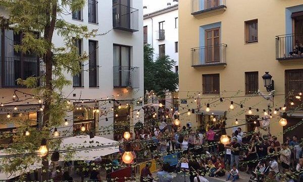 Mercado de Tapinería Summer market