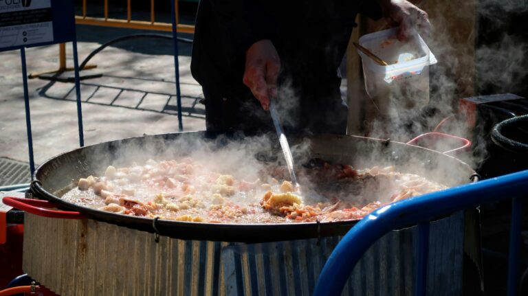 ARROZ EN PAELLON