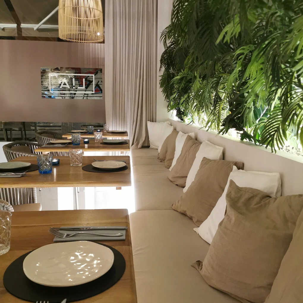 Restaurante cena empresa Valencia Navidad - Lia