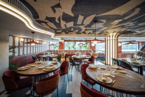 Restaurante en Valencia preparado para comidas y cenas de empresa en Navidad 2026