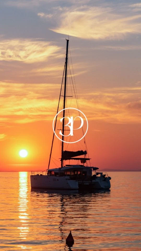 ✨ Los 3 PLANES que no te puedes perder
Experiencias únicas para cuidarte, bailar y desconectar frente al mar. ¿Con cuál te quedas?

🧘‍♀️ 1. WELLNESS CONGRESS 2025 · 31 MAYO
📍 La Agencia Place, C/ Burriana 30

Bienestar, inspiración y formación se dan cita en la 2ª edición del Wellness Congress Valencia.
Un evento único donde conectar con tu cuerpo y mente a través de talleres de yoga, pilates, masajes, psicología, entrenamientos personales, nutrición y más.

🎟 Entrada gratuita o Welcome Pack por 8 € con productos y promos exclusivas.
🕘 De 09:00 a 20:00 h · Acceso libre a todas las ponencias y actividades
📲 Más info y entradas en www.wellnesscongress.es

💃 2. FERIA DE ABRIL EN L’UMBRACLE · 24 MAYO📍 L’Umbracle Valencia

¡El sur se vive en Valencia! Llega el tardeo más flamenco del año.
Vive la esencia andaluza con música en directo, farolillos, trajes de sevillana y muchos rebujitos.

🎶 Al Lío · Desandar · Flamenquito en vivo
🍹 Rebujitos, alegría y baile hasta las 23h
🎟 Entradas ya disponibles en www.smdgroup.club

🌅 3. EXCURSIÓN EN CATAMARÁN · BORAMAR
📍 Salida desde Tinglado 2, Marina de Valencia

Navega al atardecer y disfruta de la puesta de sol más mágica de la ciudad desde el mar.
Un plan inolvidable para desconectar y saborear una copa de Agua de Valencia mientras el cielo se tiñe de dorado.

🚤 Travesía de 1h30min
💰 Desde solo 15 €
📲 Reserva en www.boramar.net

📌 Valencia está llena de planes para todos los gustos. Elige el que más va contigo… o vívelos todos.

#PlanesValencia #HelloValencia #WellnessCongress #TardeoFlamenco #BoramarSunset #QuéHacerEnValencia